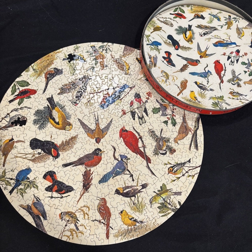 SONG BIRDS Springbok Circular Jigsaw Puzzle Missing 2 Pieces 1965